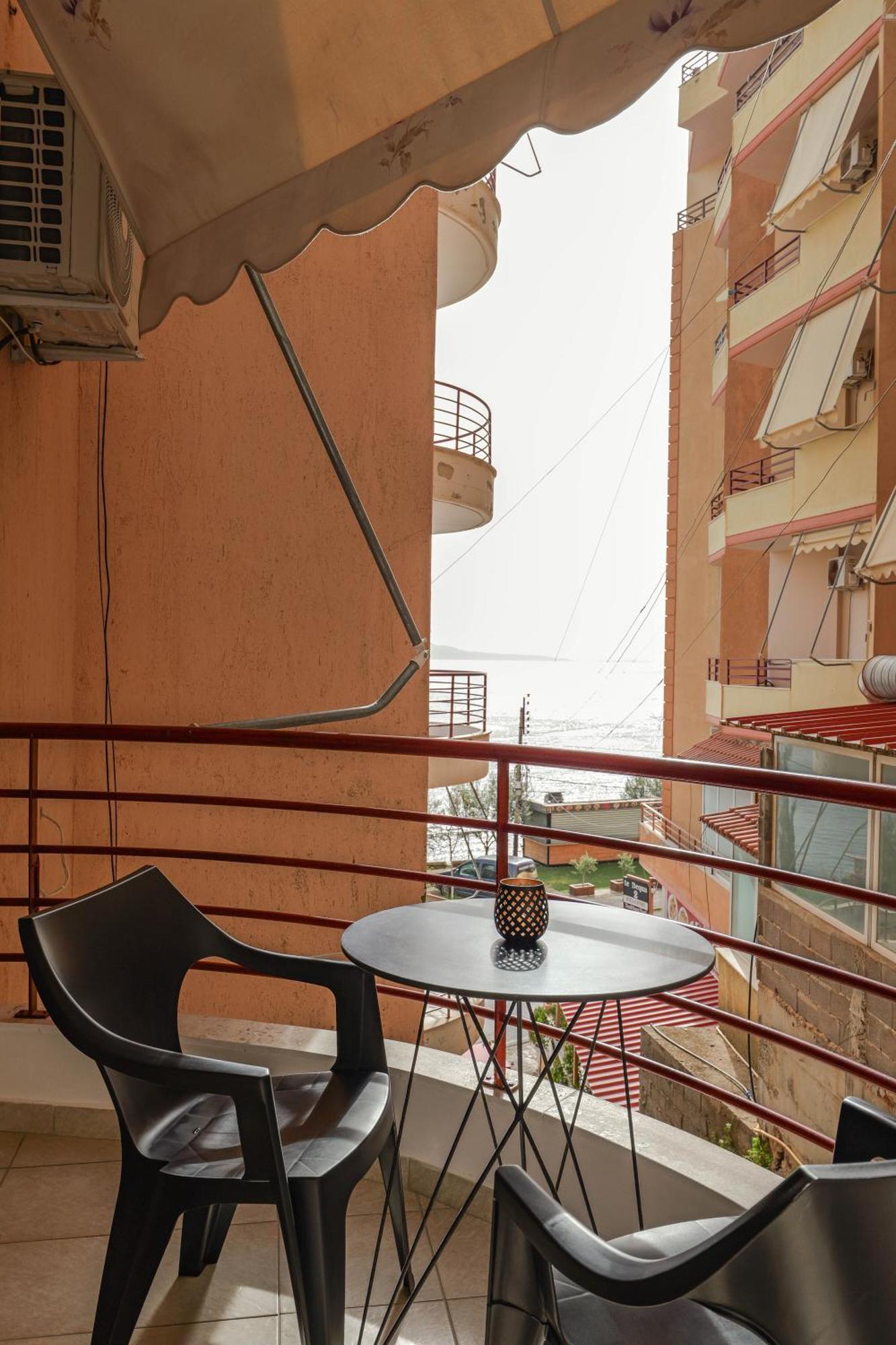 Sunny Apts Саранда Экстерьер фото